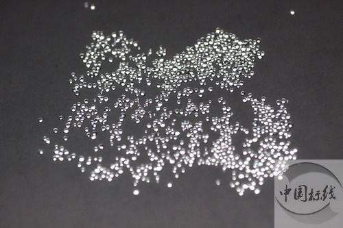 东至金属表面处理厂喷砂玻璃微珠清理